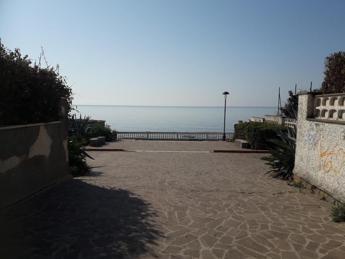 La Conchiglia Localita Caccia E Riserva Santa Marinella Ngoại thất bức ảnh